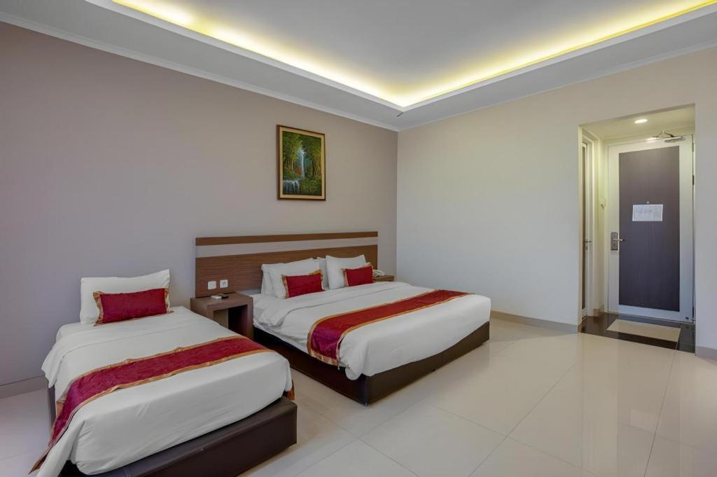 Raffleshom Hotel Bandung Exterior foto