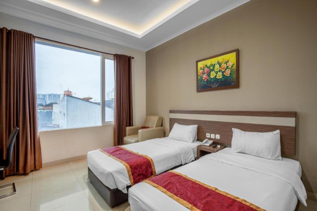 Raffleshom Hotel Bandung Exterior foto